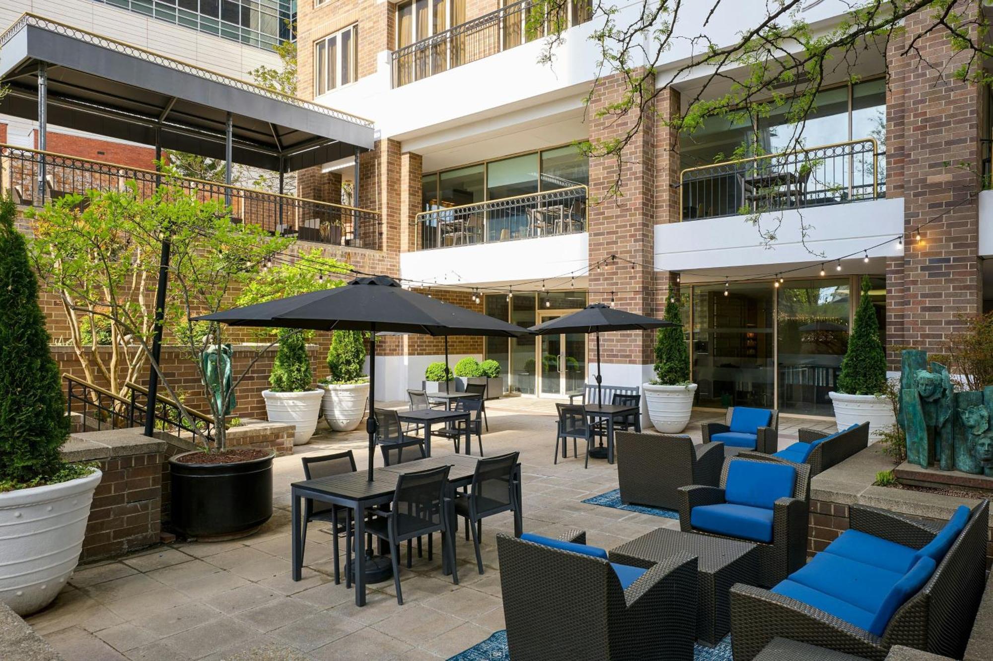 Residence Inn Bethesda Downtown Exterior foto