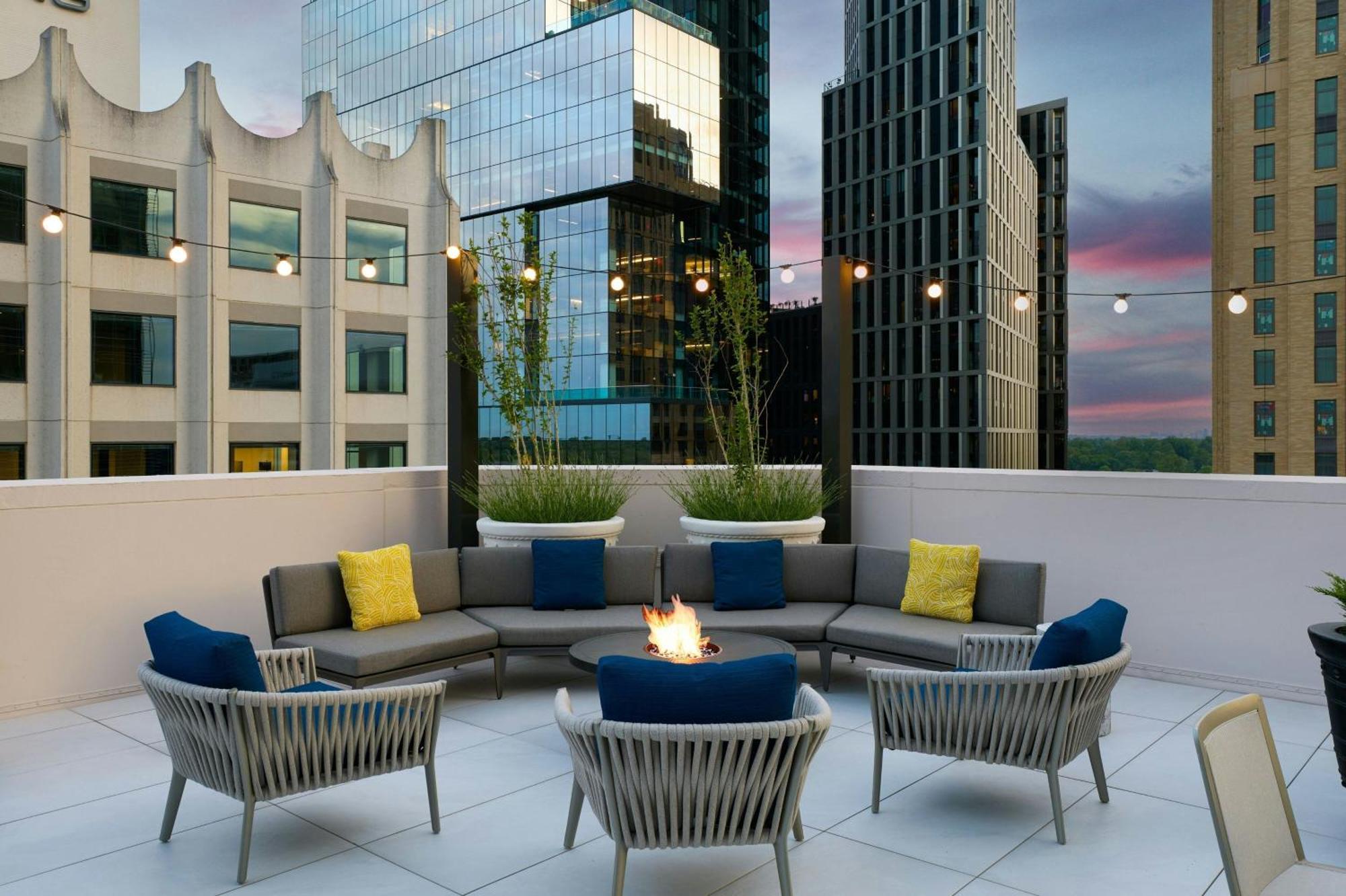 Residence Inn Bethesda Downtown Exterior foto